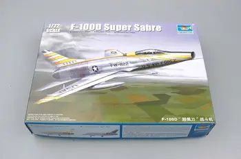 Trombitás 01649 1/72 Gépet, NEKÜNK, F-100D Super Sabre Harcos Bombázó Repülőgép Modell Gyűjtése TH07093-SMT2